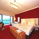 Parkhotel Poertschach - Hotelresort Mit Insellage Am Woerthersee Pörtschach am Wörthersee