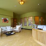 Parkhotel Poertschach - Hotelresort Mit Insellage Am Woerthersee