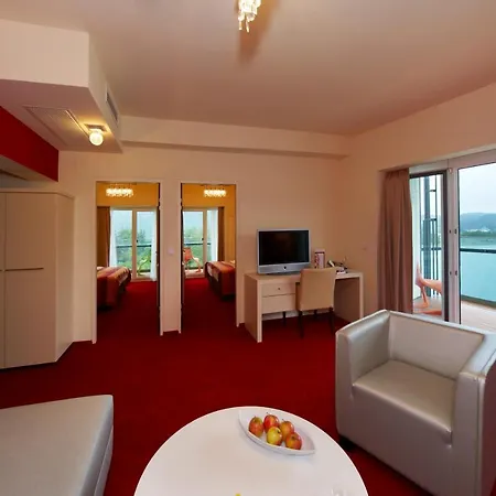 Parkhotel Poertschach - Hotelresort Mit Insellage Am Woerthersee 4* Pörtschach am Wörthersee
