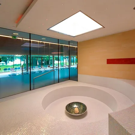 Ξενοδοχείο Parkhotel Poertschach - Hotelresort Mit Insellage Am Woerthersee