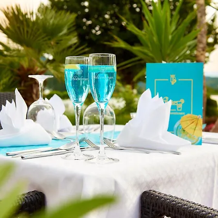 מלון Parkhotel Poertschach - Hotelresort Mit Insellage Am Woerthersee Pörtschach am Wörthersee