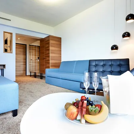 Parkhotel Poertschach - Hotelresort Mit Insellage Am Woerthersee 酒店 4*