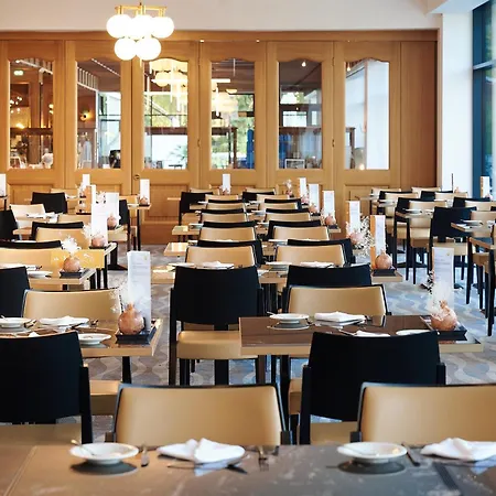 Parkhotel Poertschach - Hotelresort Mit Insellage Am Woerthersee Hotell