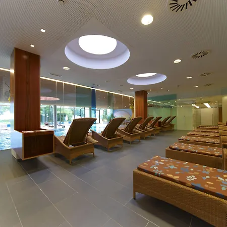 Parkhotel Poertschach - Hotelresort Mit Insellage Am Woerthersee 酒店