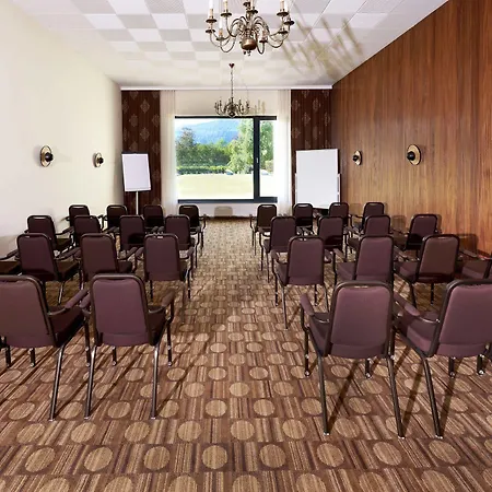 Parkhotel Poertschach - Hotelresort Mit Insellage Am Woerthersee