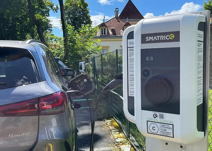 Hotell Parkhotel Poertschach - Hotelresort Mit Insellage Am Woerthersee Pörtschach am Wörthersee