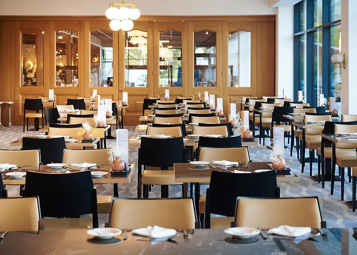 Parkhotel Poertschach - Hotelresort Mit Insellage Am Woerthersee Hotell