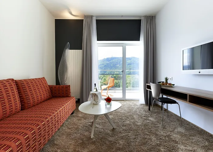 Hotel Parkhotel Poertschach - Hotelresort Mit Insellage Am Woerthersee