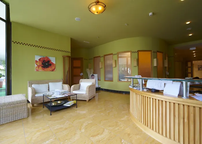 Parkhotel Poertschach - Hotelresort Mit Insellage Am Woerthersee